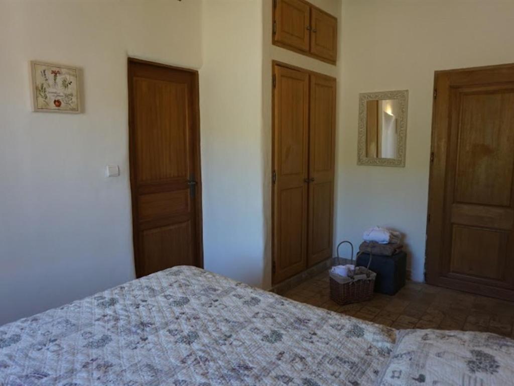 La Buisse Hotel Simiane-la-Rotonde Szoba fotó